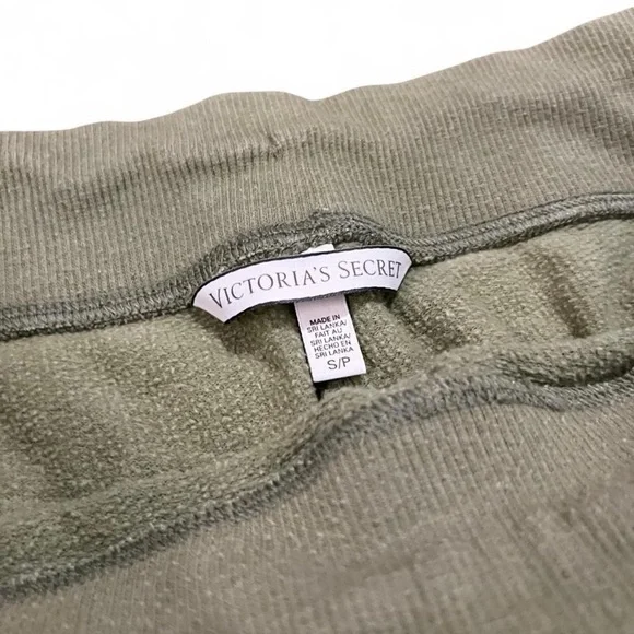 Y2k Vintage Low Rise Victoria's Secret Capri Olive Joggers with Colorful Text - Picture 3 of 4